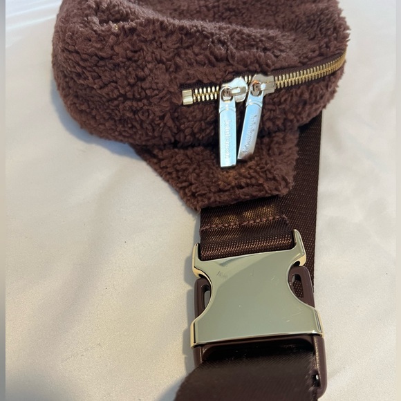 Lululemon belt bag - Picture 4 of 9